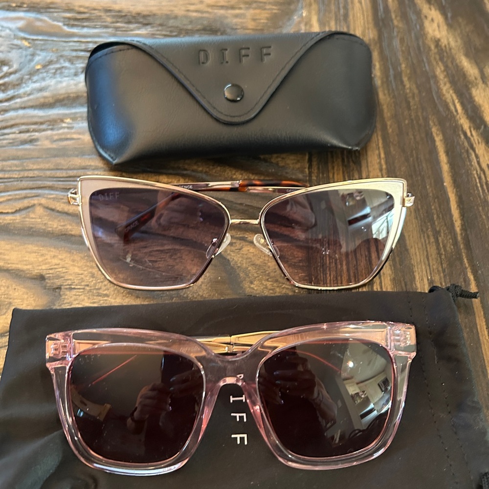Diff Eyewear Pink and Silver Glasses Set